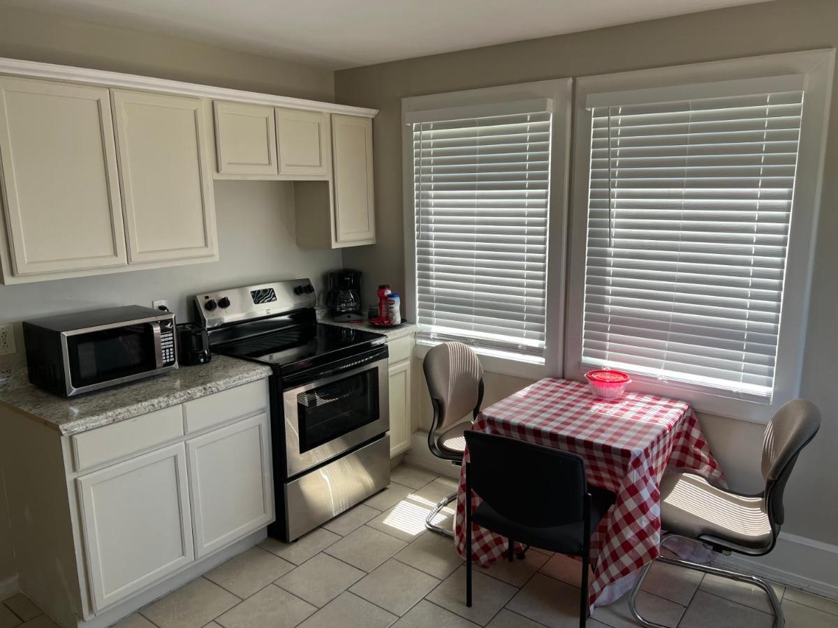 Near French Quarter Nice Two Bedrooms+ Ню Орлиънс Екстериор снимка