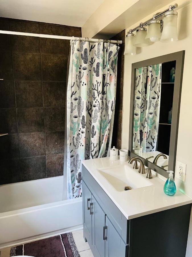 Near French Quarter Nice Two Bedrooms+ Ню Орлиънс Екстериор снимка